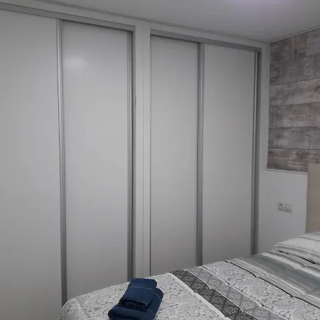 Apartamento Nuevo Y Centrico De 2d En A 150 M De La Playa