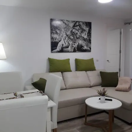 Apartamento Nuevo Y Centrico De 2d En A 150 M De La Playa *